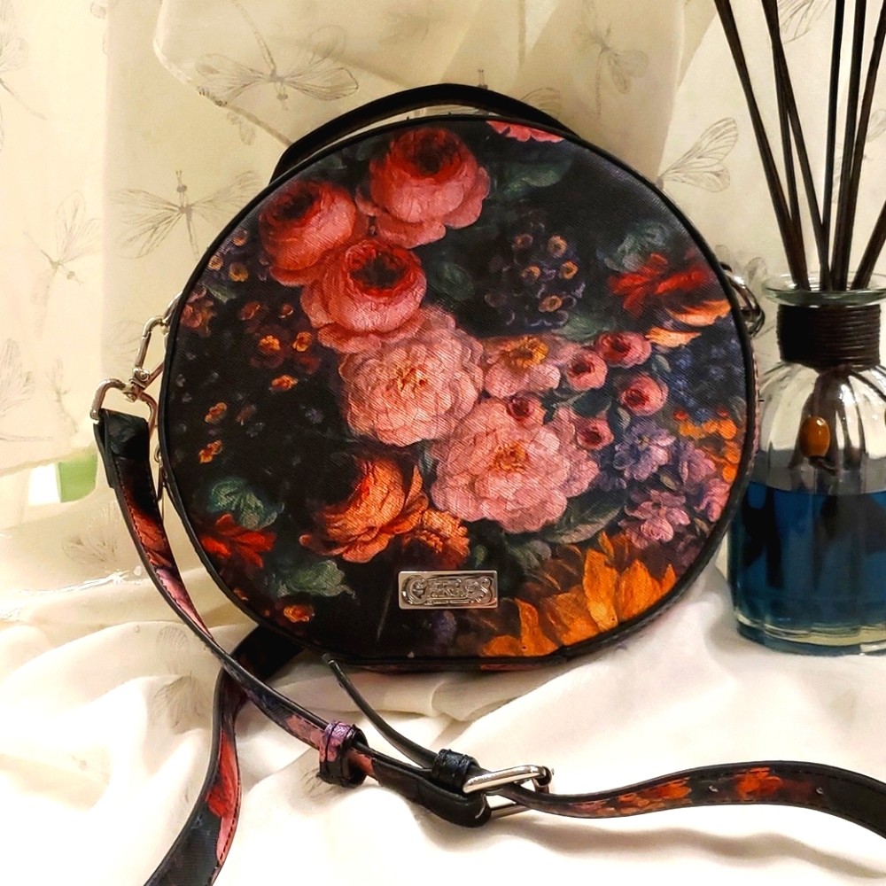 Stunning floral crossbody